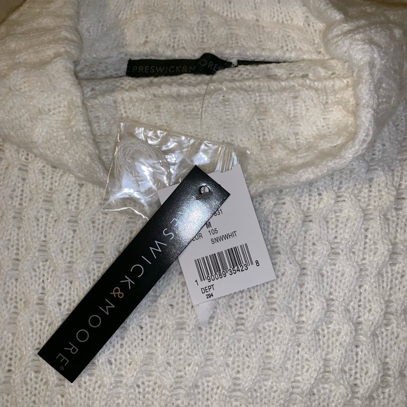 Sweater - Picture 2 of 2